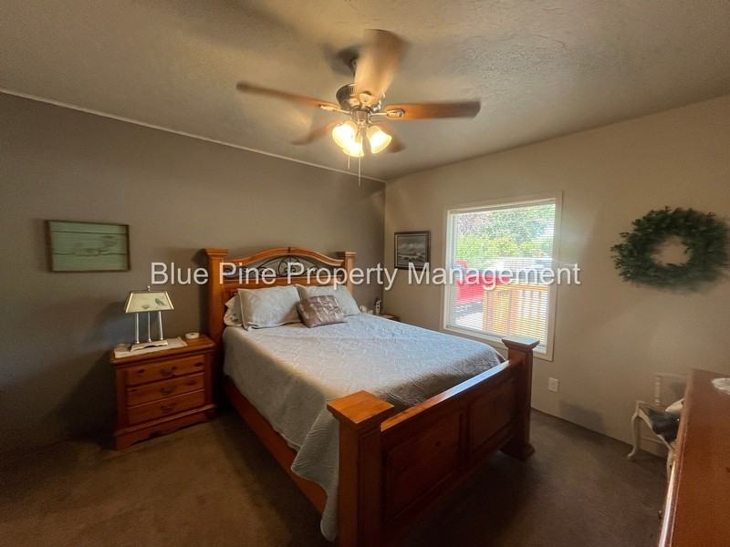 128 N 4th W - Photo 7 of 18