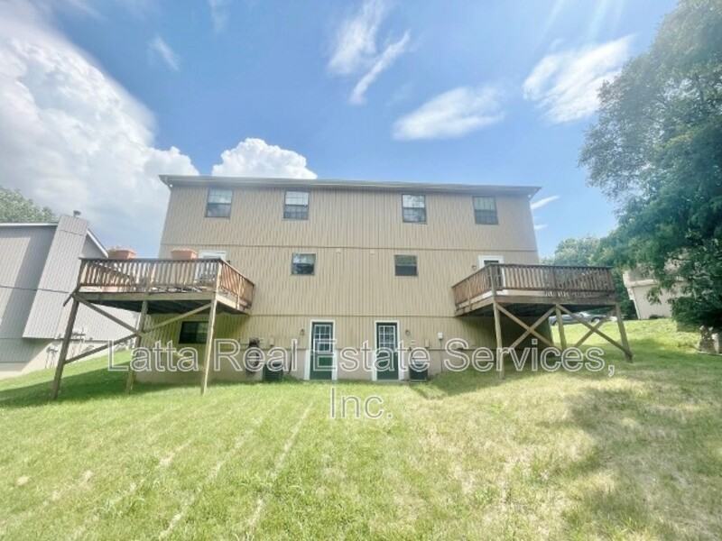 7337 N Liberty St - Photo 2 of 15