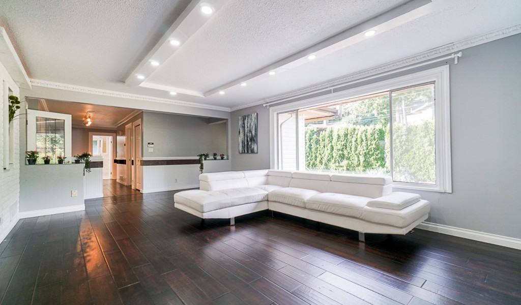 4380 Woodcrest Road - Photo 2 of 24