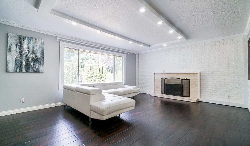 4380 Woodcrest Road - Photo 3 of 24