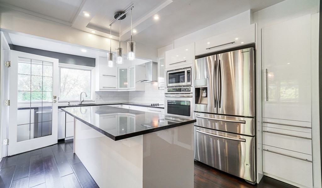 4380 Woodcrest Road - Photo 6 of 24