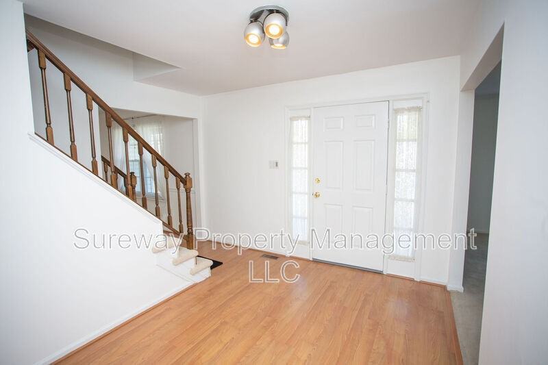 9 N Green Acre Dr - Photo 3 of 50