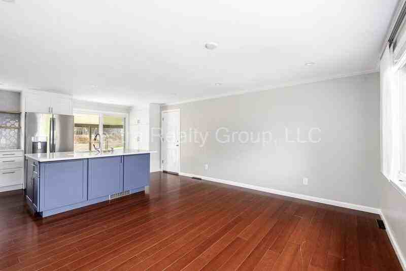 6398 S Albion Way - Photo 4 of 31