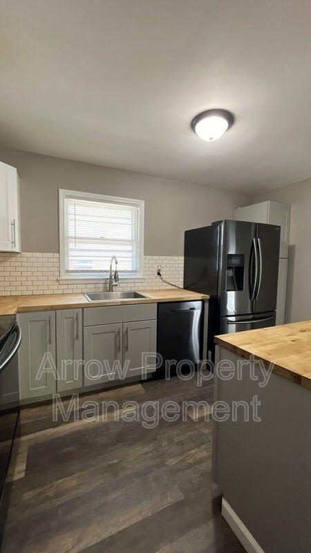 4115 Adams St - Photo 2 of 21