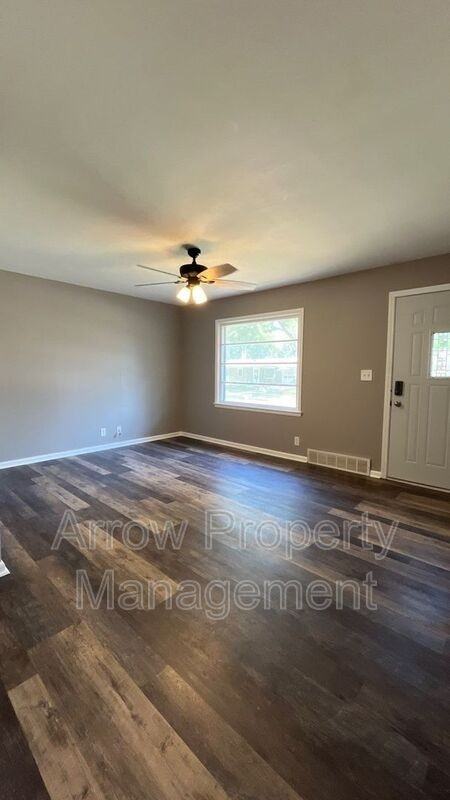 4115 Adams St - Photo 6 of 21