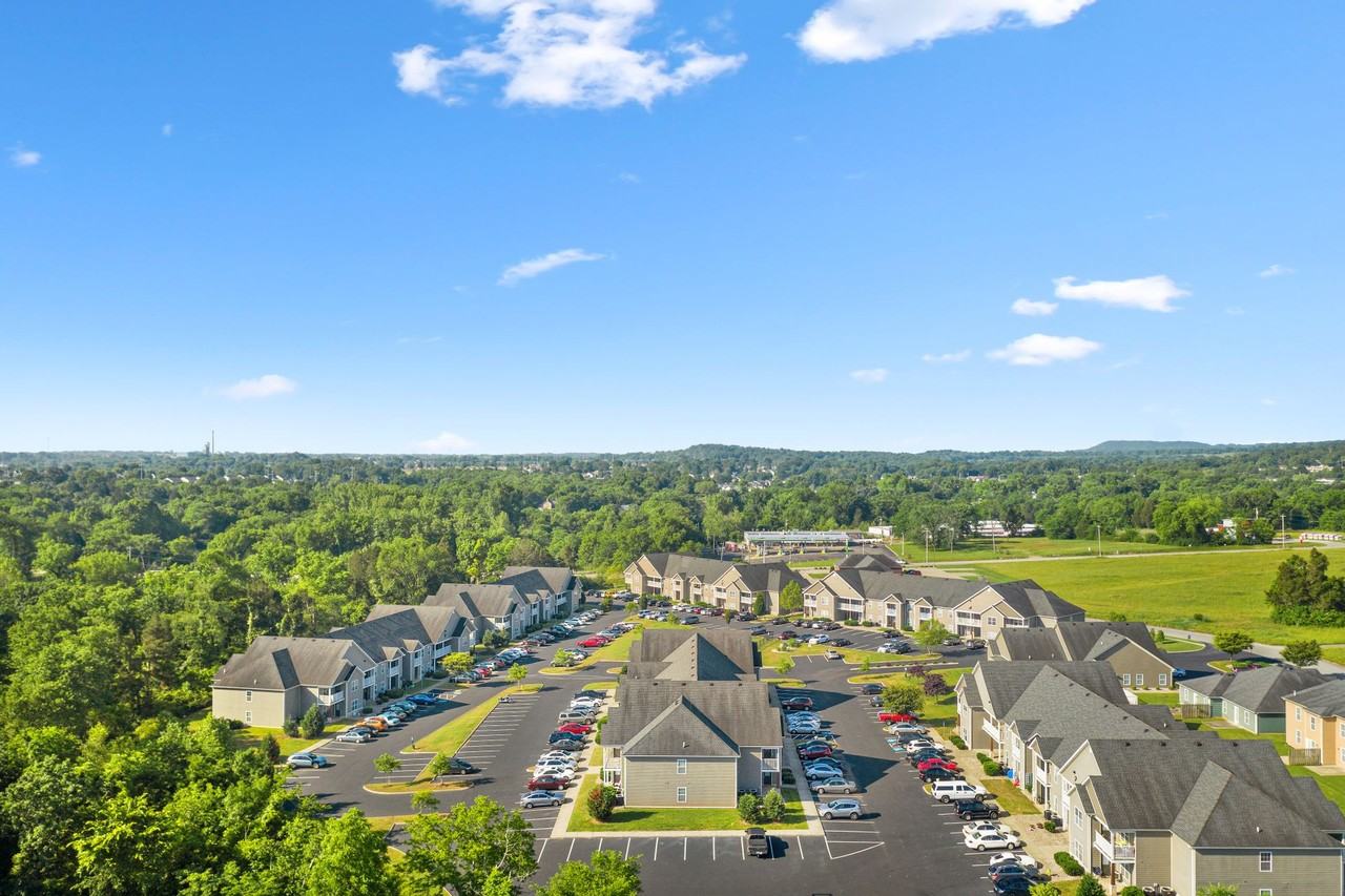Jennings Creek Apartments - Photo 2 of 31