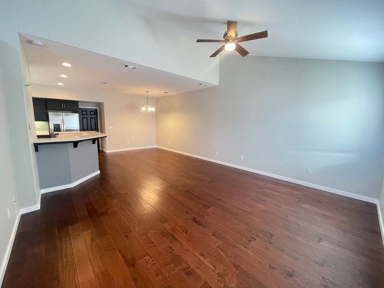 1454 Jasmine Pl - Photo 3 of 18