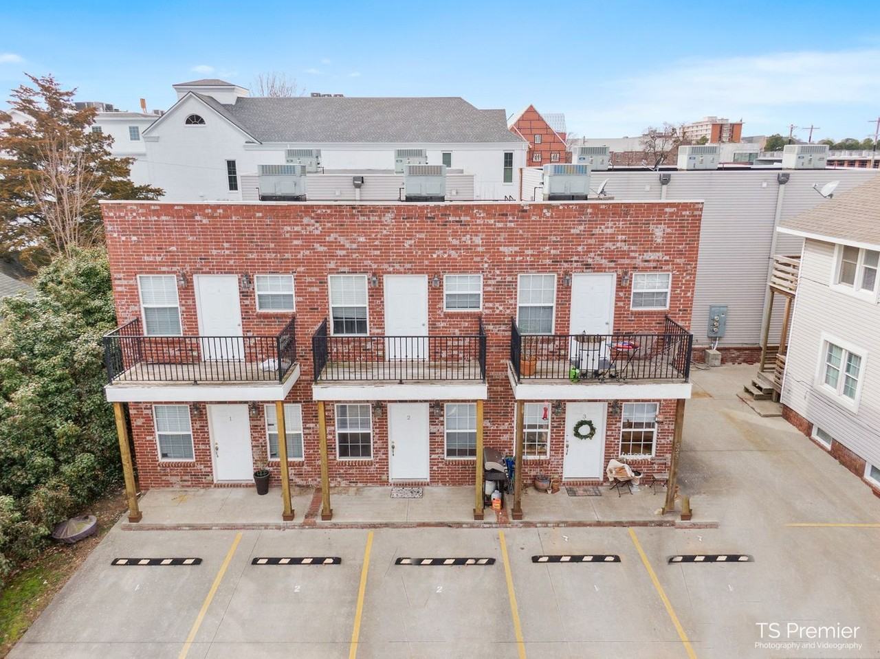 523 storer ave - Photo 2 of 13