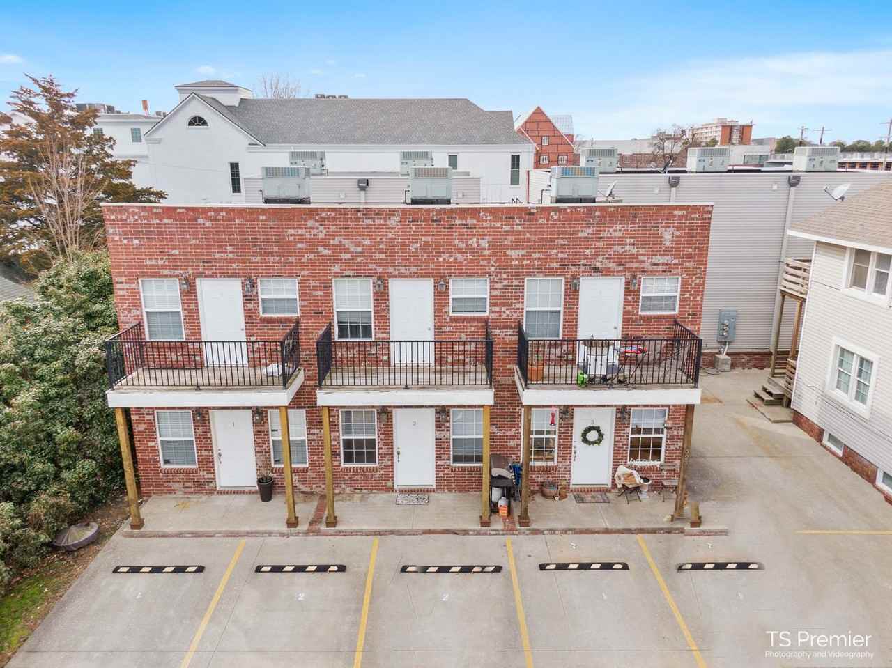 523 storer ave - Photo 3 of 6