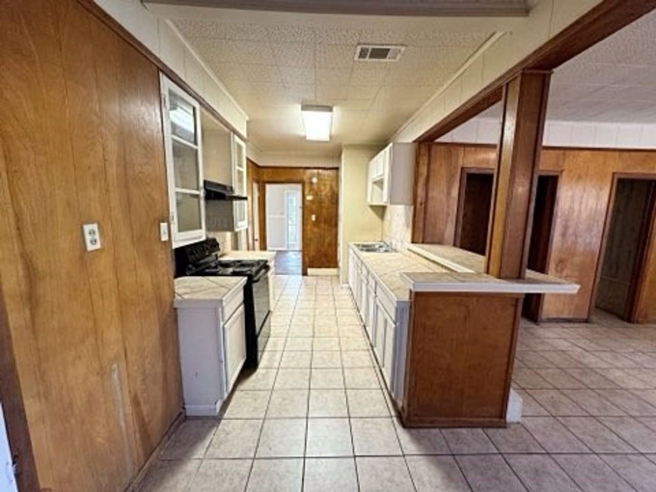 4150 Maddox St - Photo 3 of 11