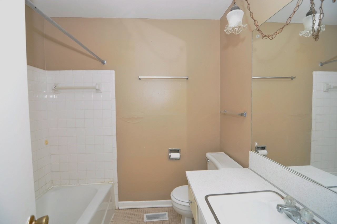 1909 Forney Dr Nw - Photo 4 of 14