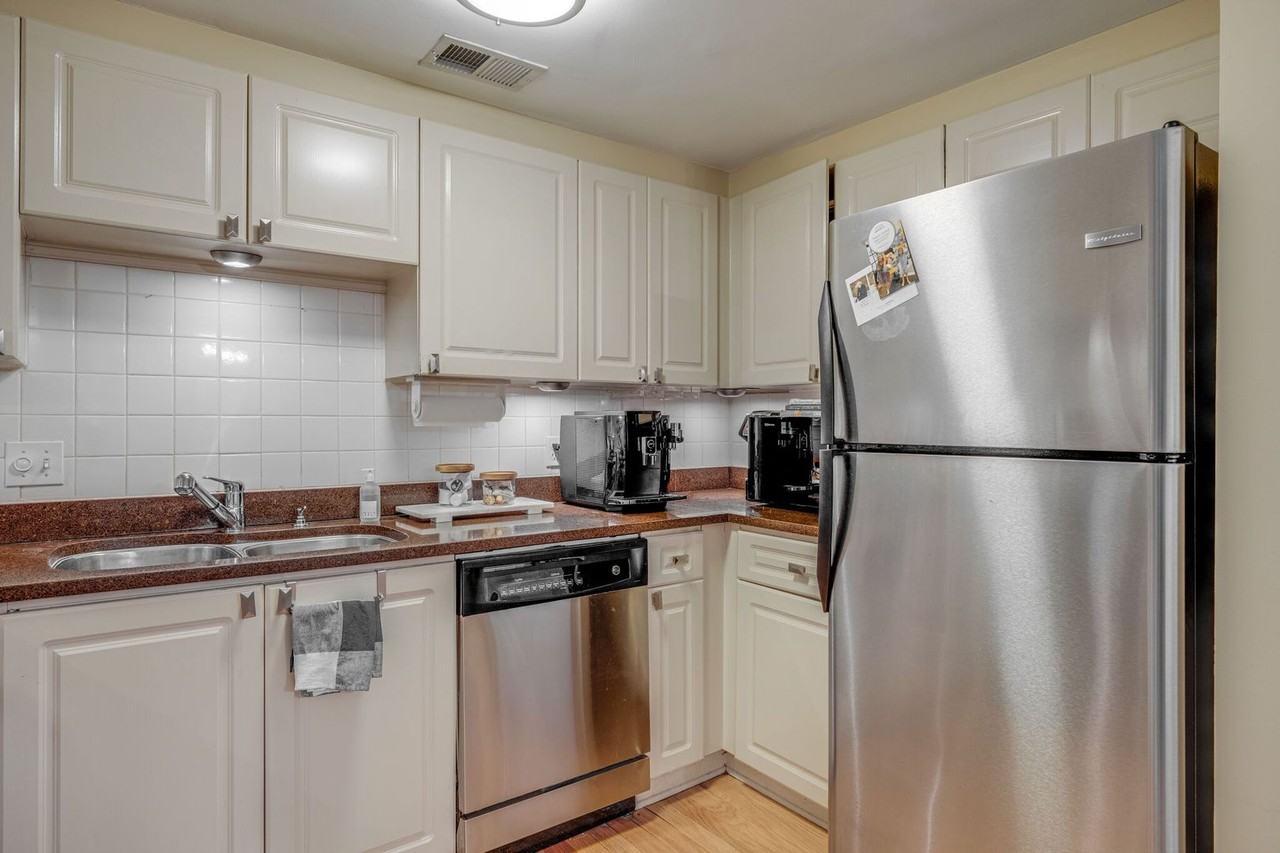 2007 Stokes Lane - Photo 7 of 26