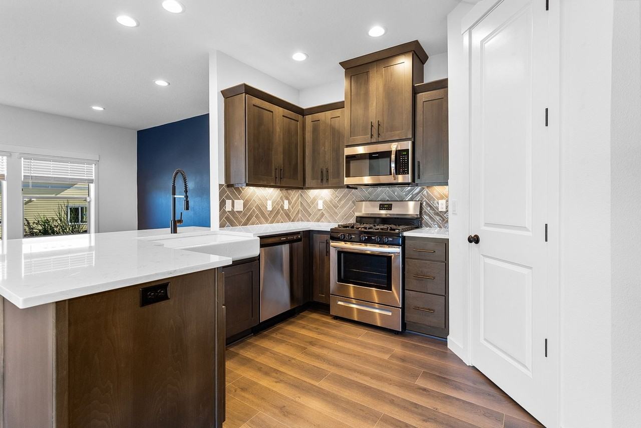 16699 Se Sunshower Pl - Photo 4 of 38
