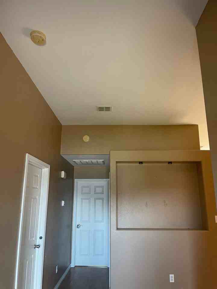 2002 Brook Ln - Photo 2 of 17