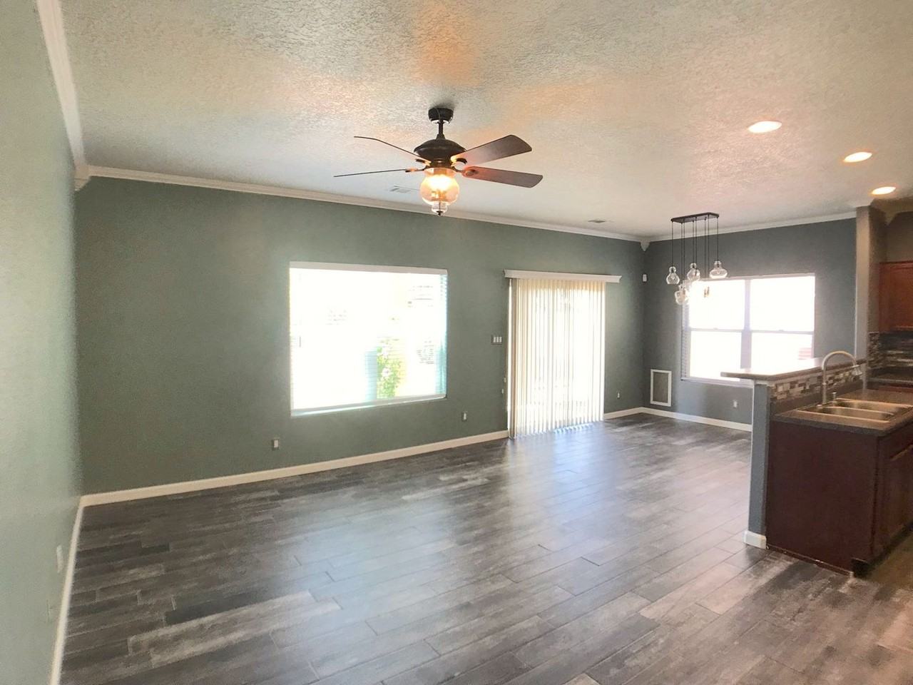 8704 Arkansas Rd Nw - Photo 4 of 21