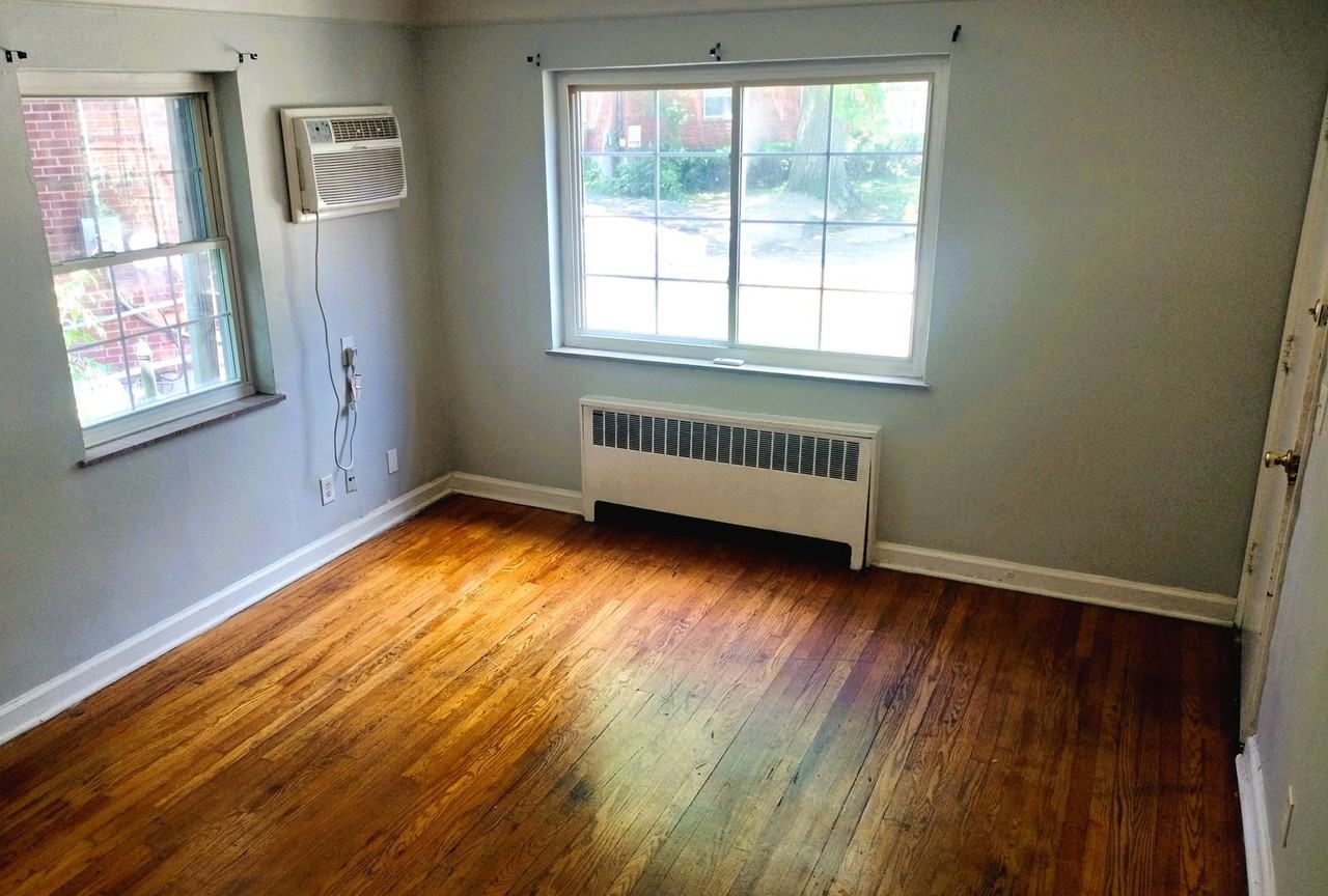 1627 Anita Place - Photo 3 of 9