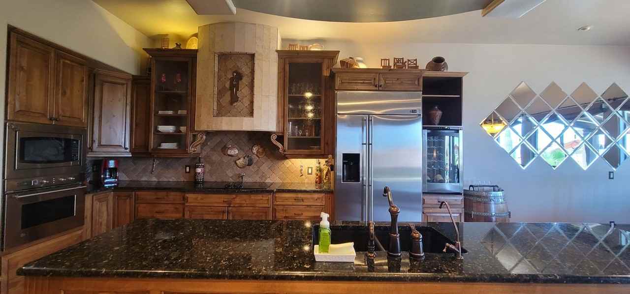 16055 N Overlook Ct - Photo 7 of 44