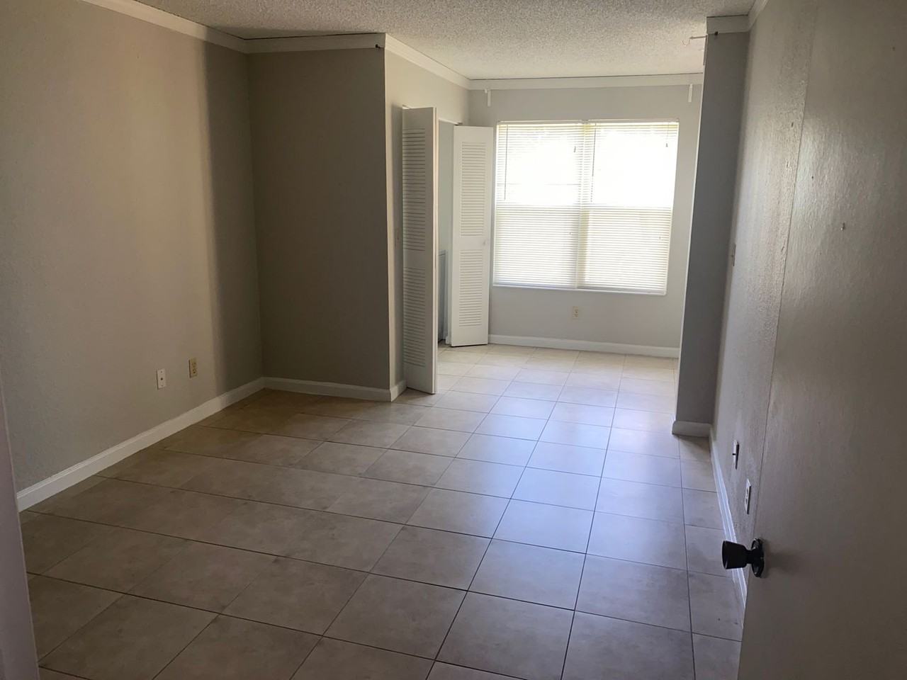 5773 Gatlin Ave #613 - Photo 4 of 7