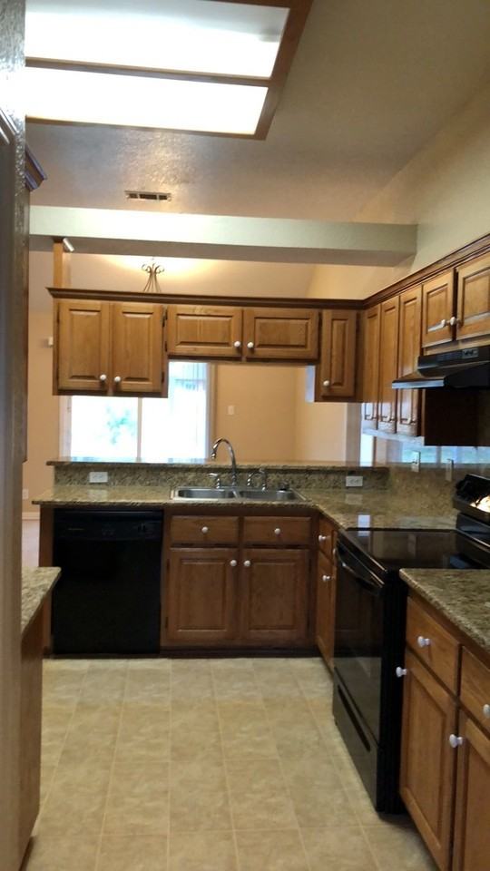 1507 Judy Ln - Photo 3 of 21