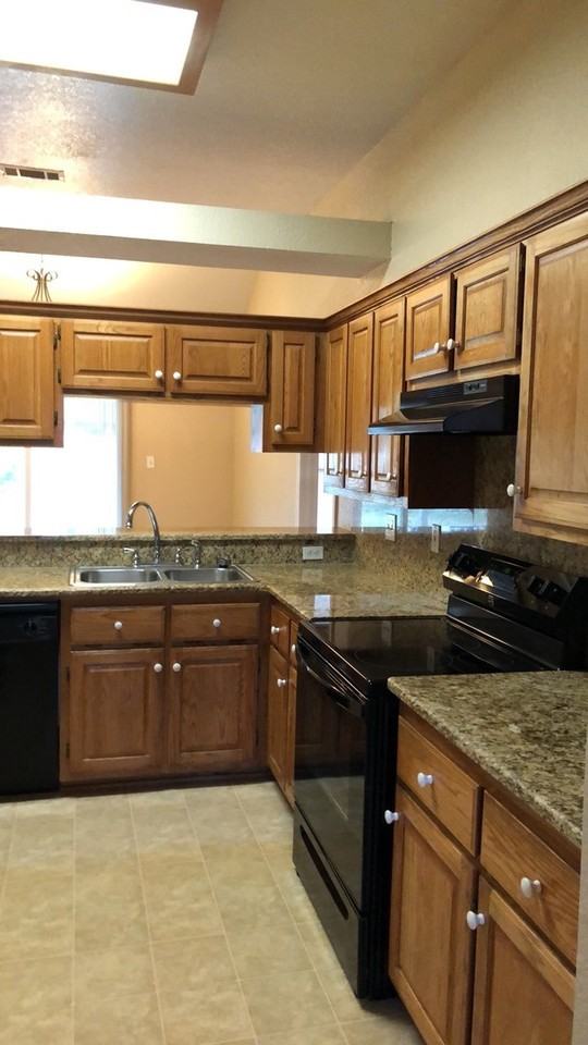 1507 Judy Ln - Photo 4 of 21