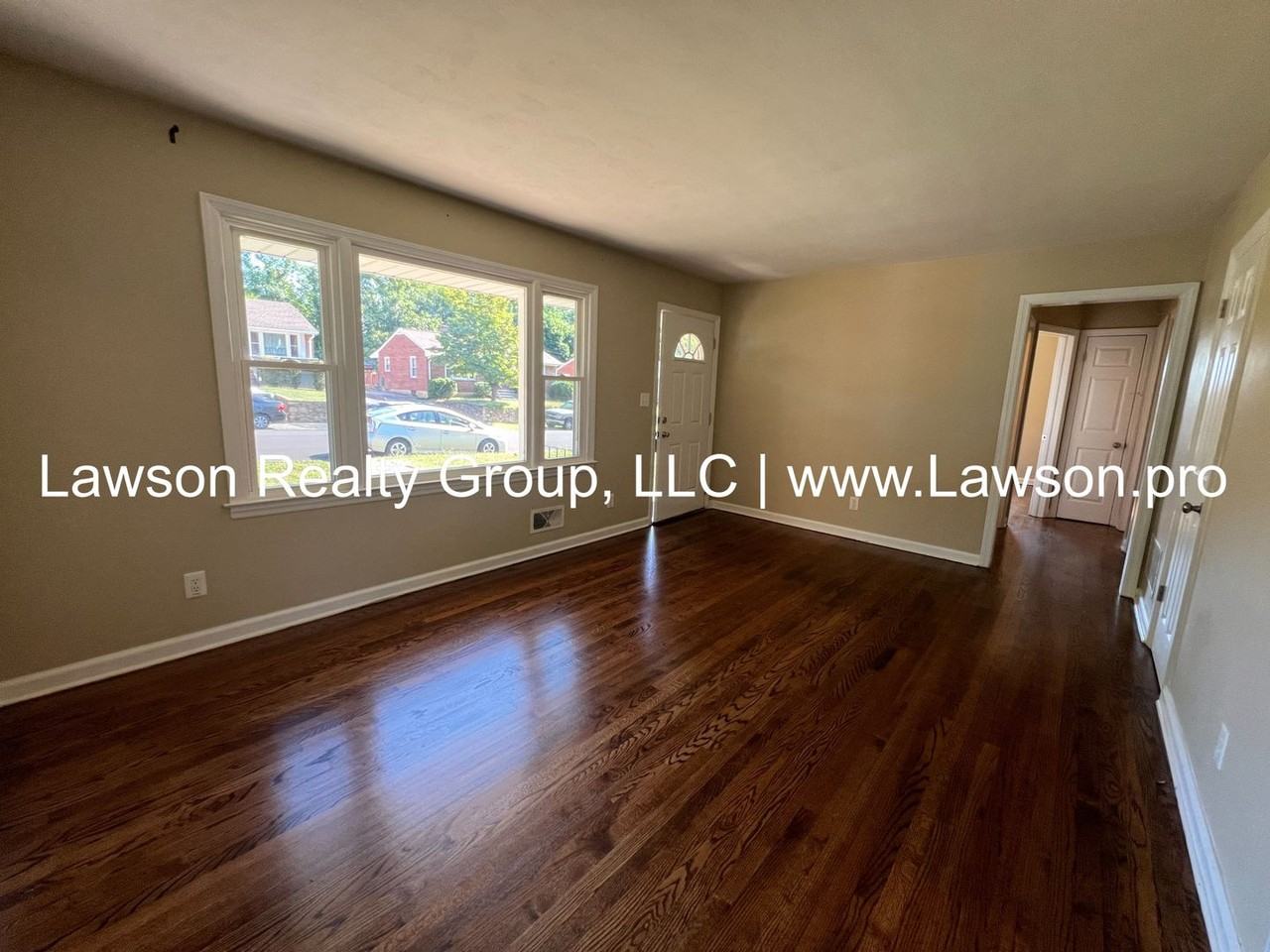 5238 Morwanda Ave Nw - Photo 5 of 30