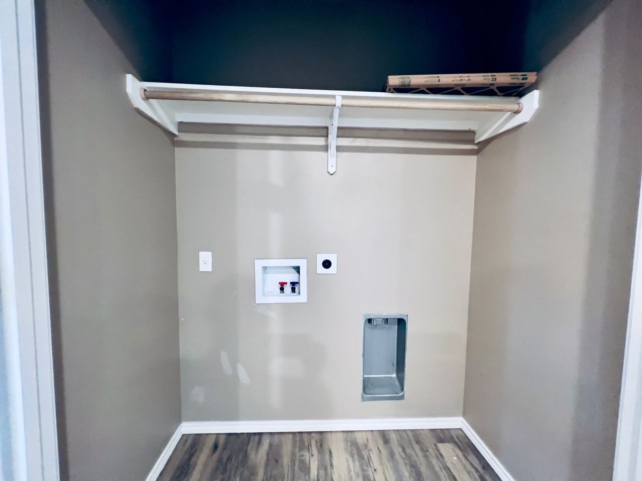 2219 E Main St - Photo 6 of 13