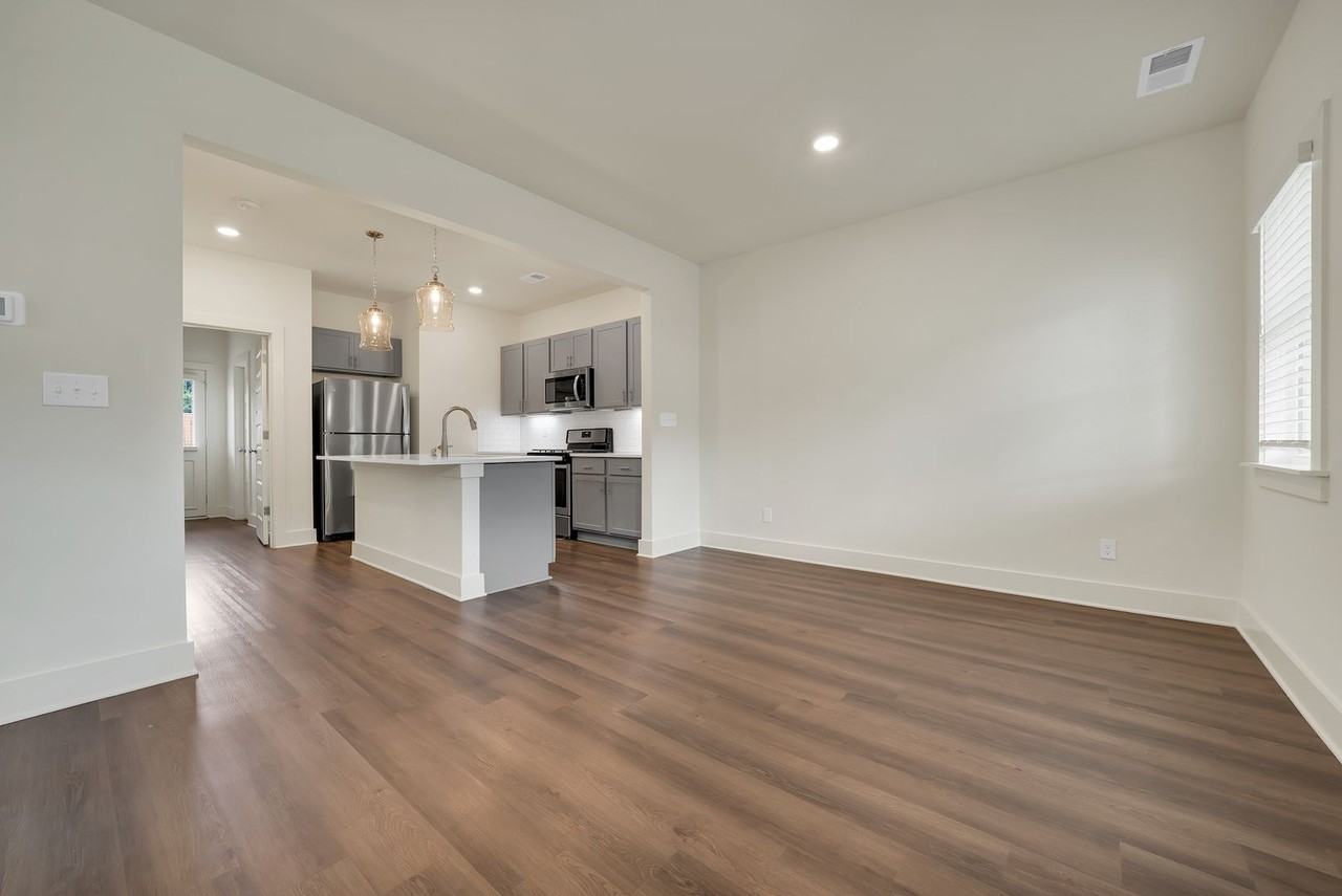 4039 Red Rock Pl - Photo 3 of 15