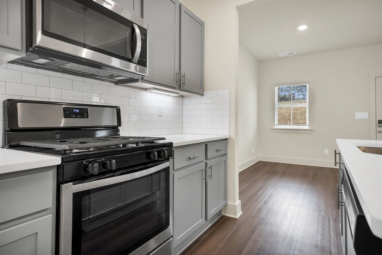 4039 Red Rock Pl - Photo 4 of 15