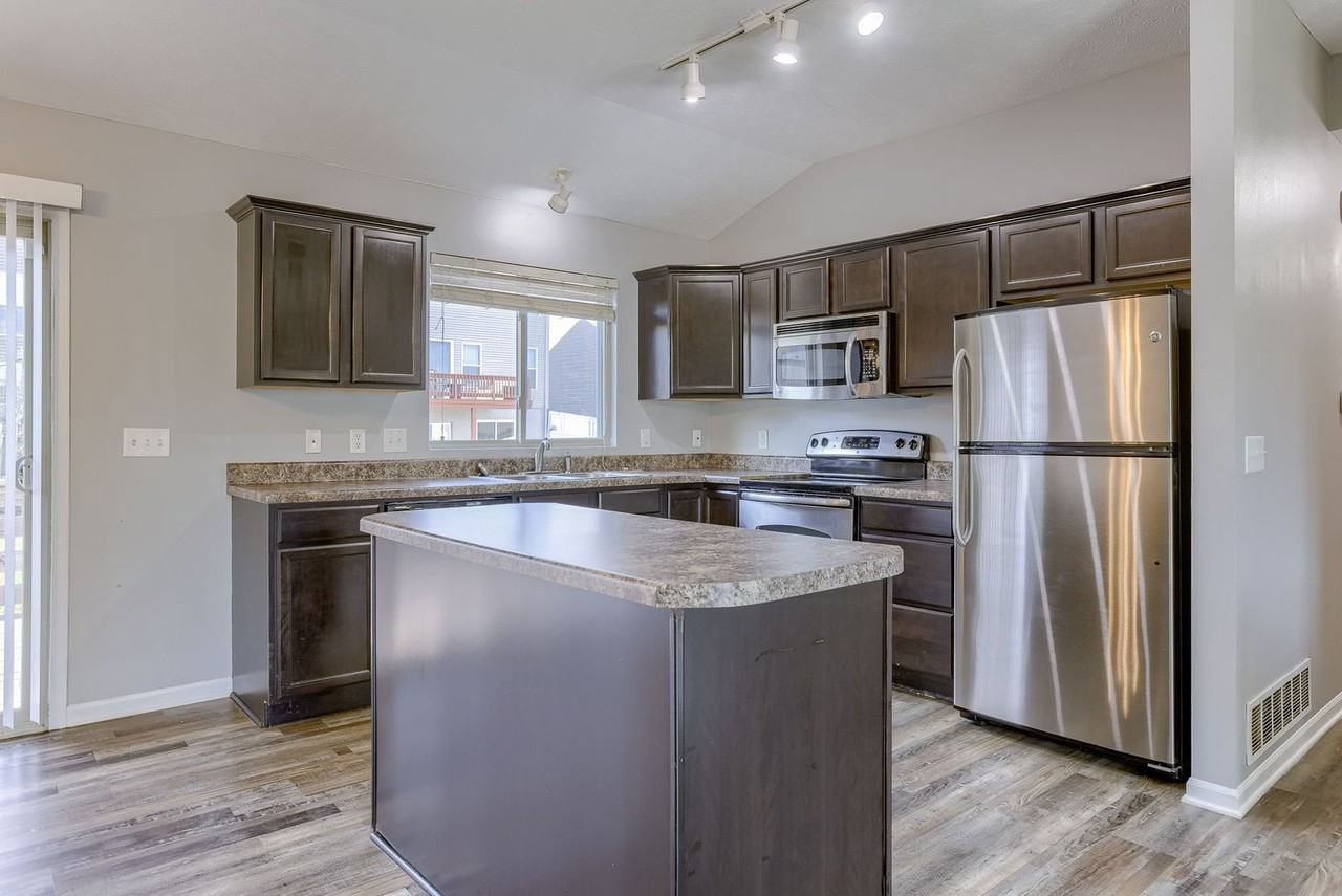 19607 Gail Ave - Photo 5 of 24