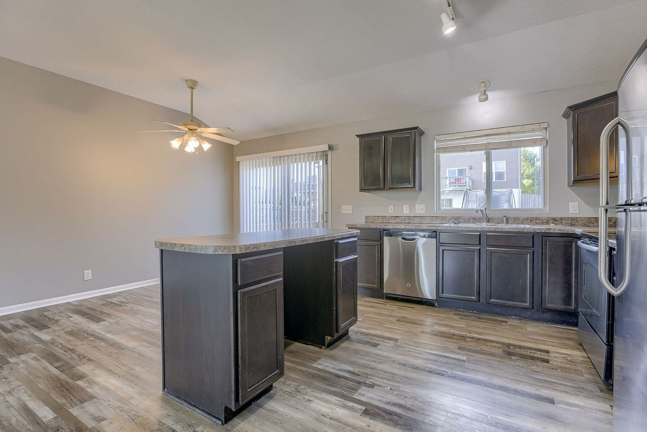 19607 Gail Ave - Photo 6 of 24