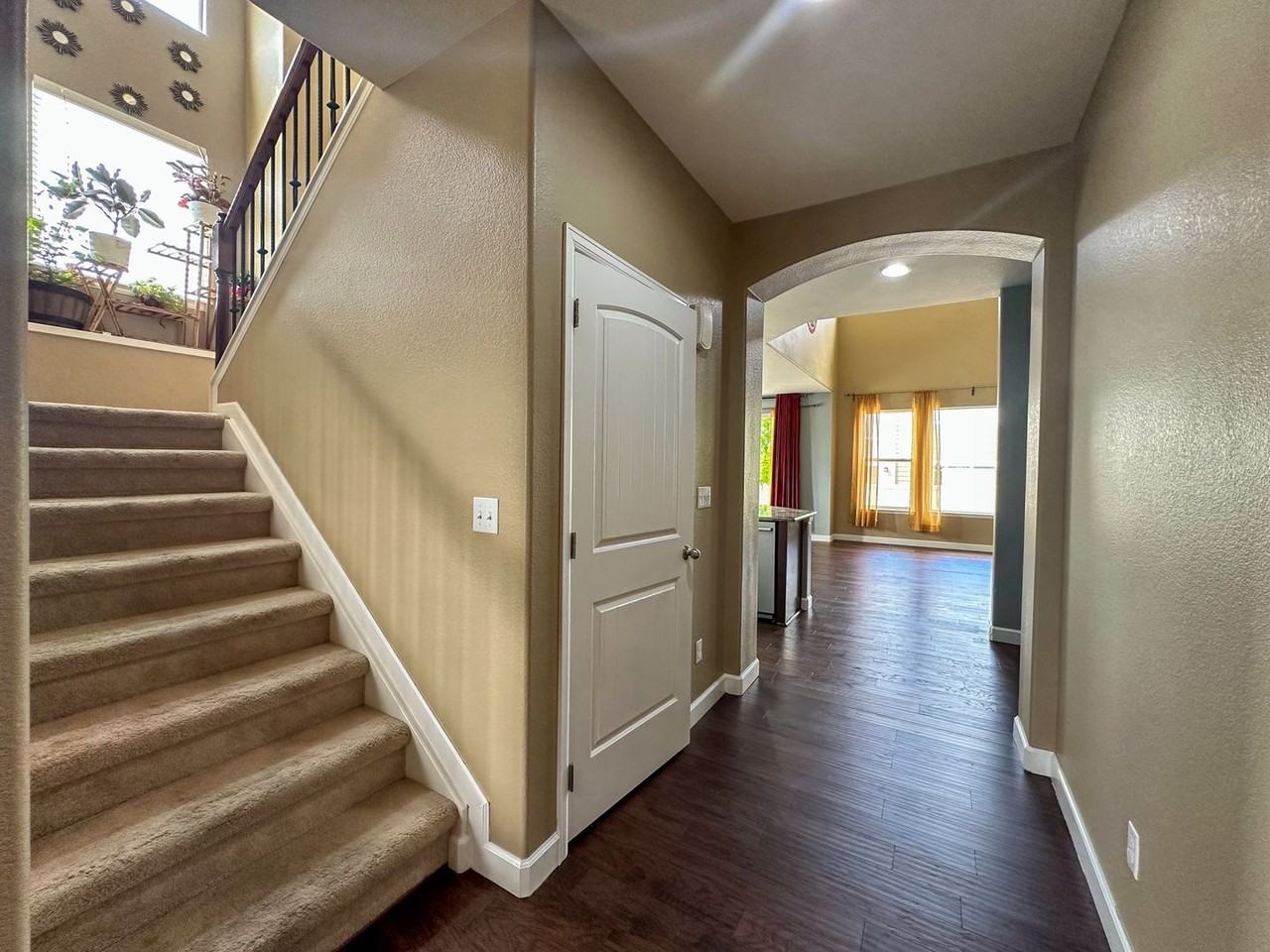 12183 Coral Burst Ln - Photo 7 of 40