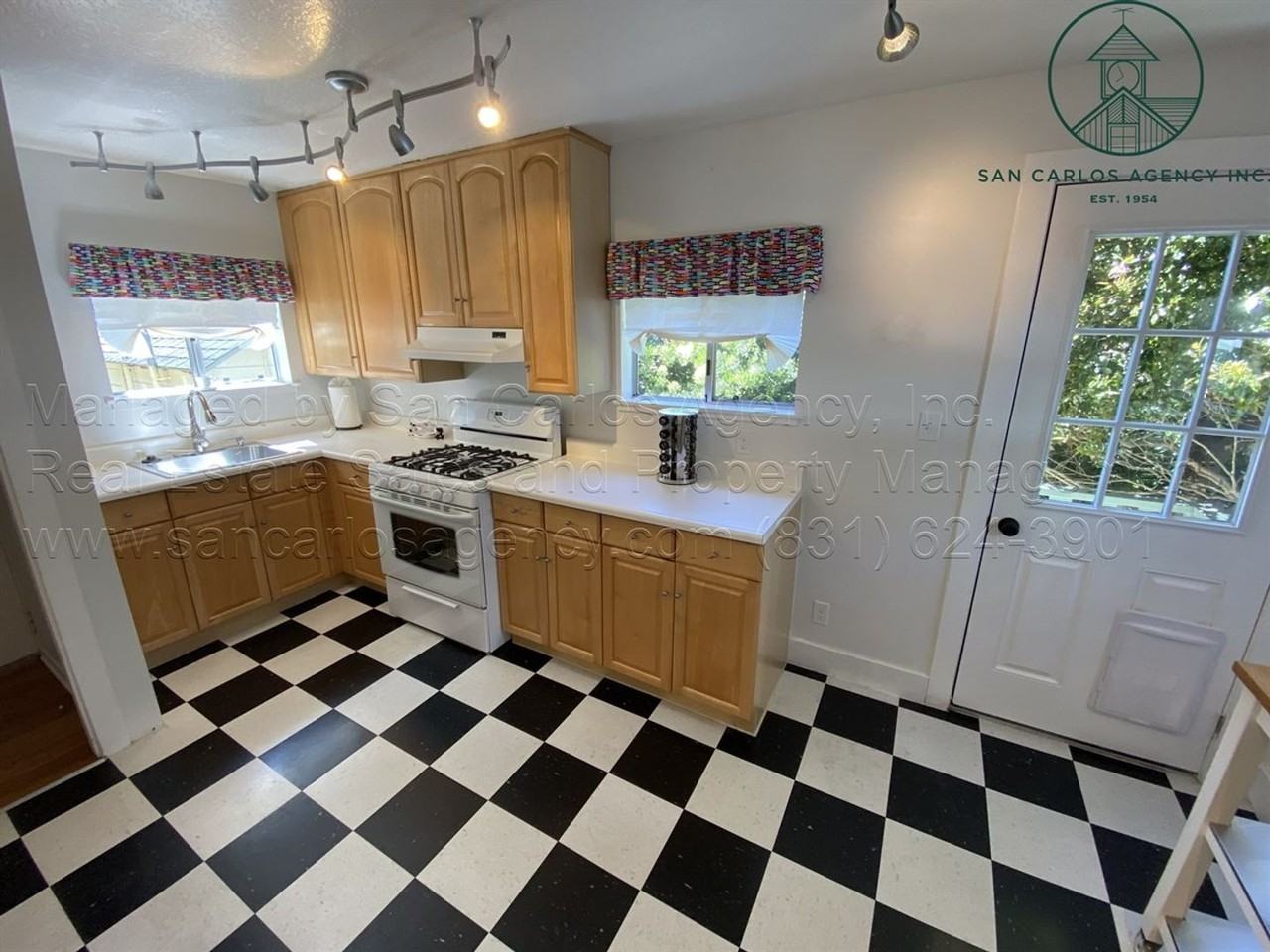 170 Pacific Ave - Photo 5 of 11