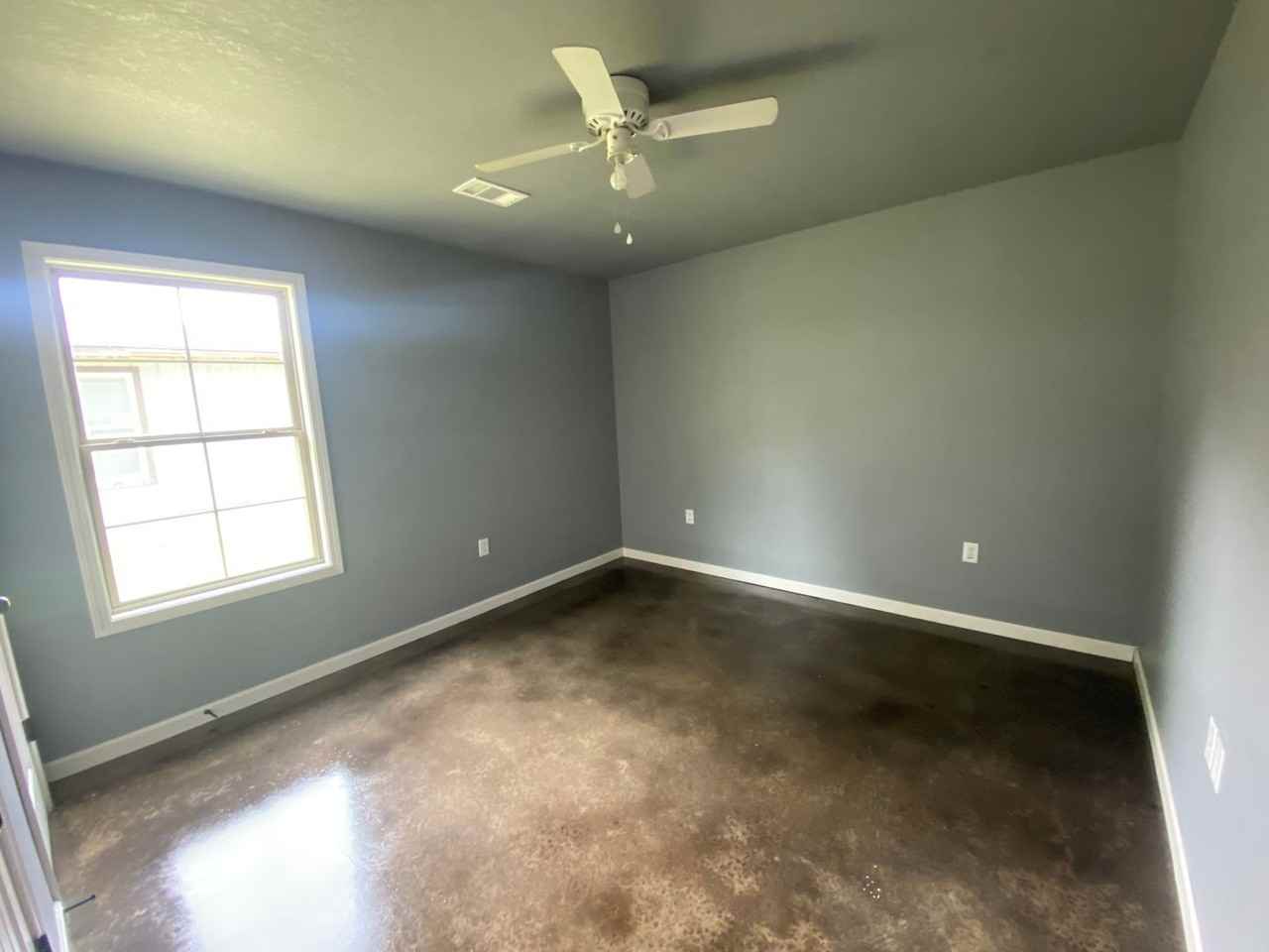 638 Edgerton Ave - Photo 3 of 8