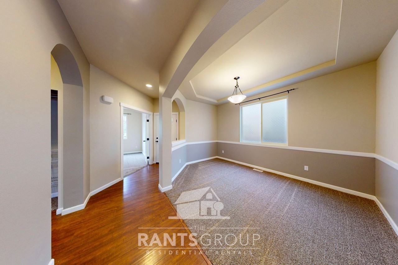 7084 Bailey St Se - Photo 7 of 27