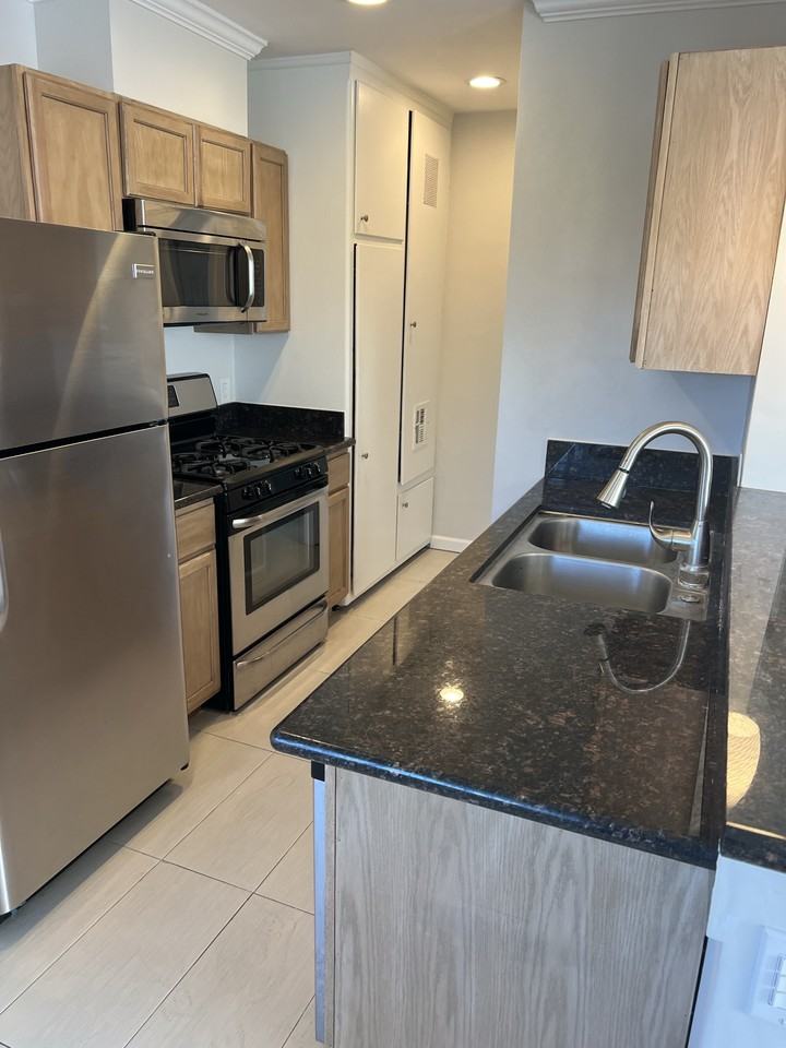 230 W Holly Ave #230HOLLY - Photo 3 of 8