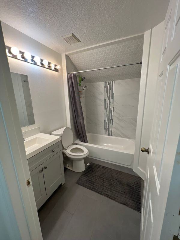 4233 Forest Island Dr - Photo 7 of 14