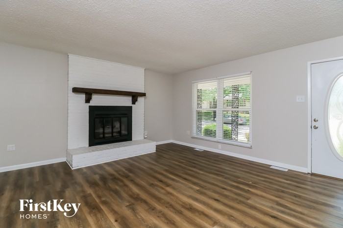 2705 Peachwood Trl - Photo 2 of 15