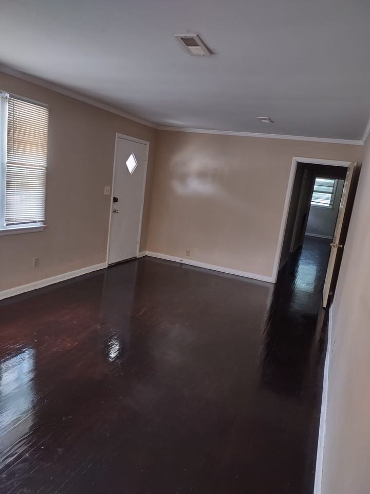 1006 Massman Dr #NA - Photo 2 of 8