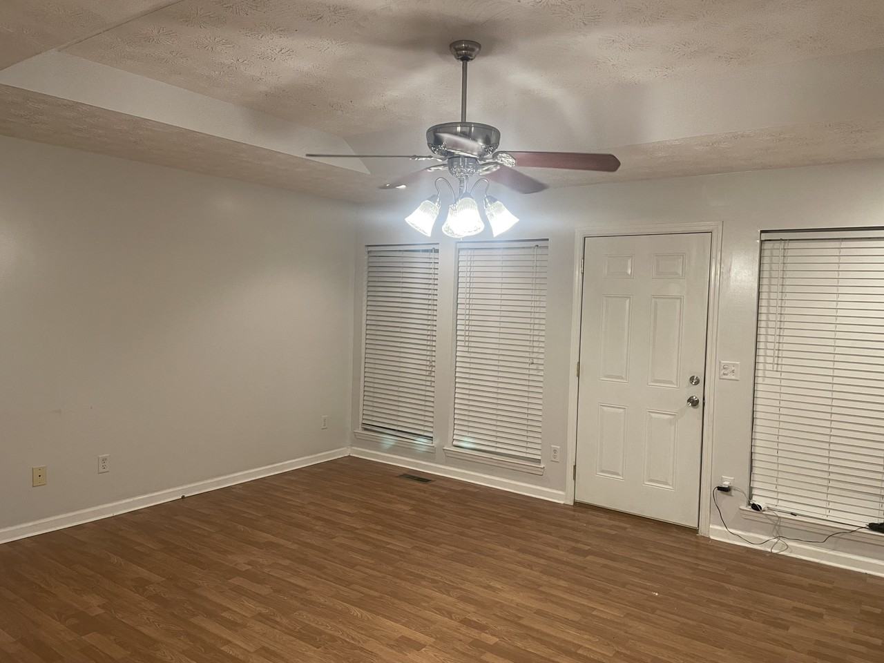 110 Helen Warren Vogel St Ne #NA - Photo 3 of 13