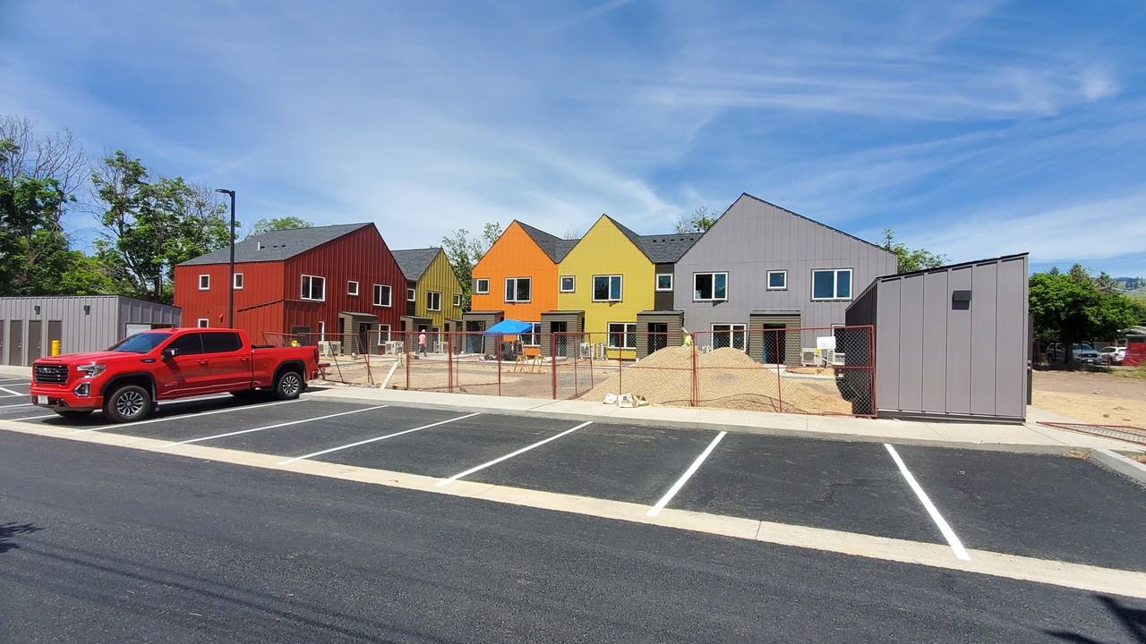 1110 Burton St #A - Photo 2 of 19