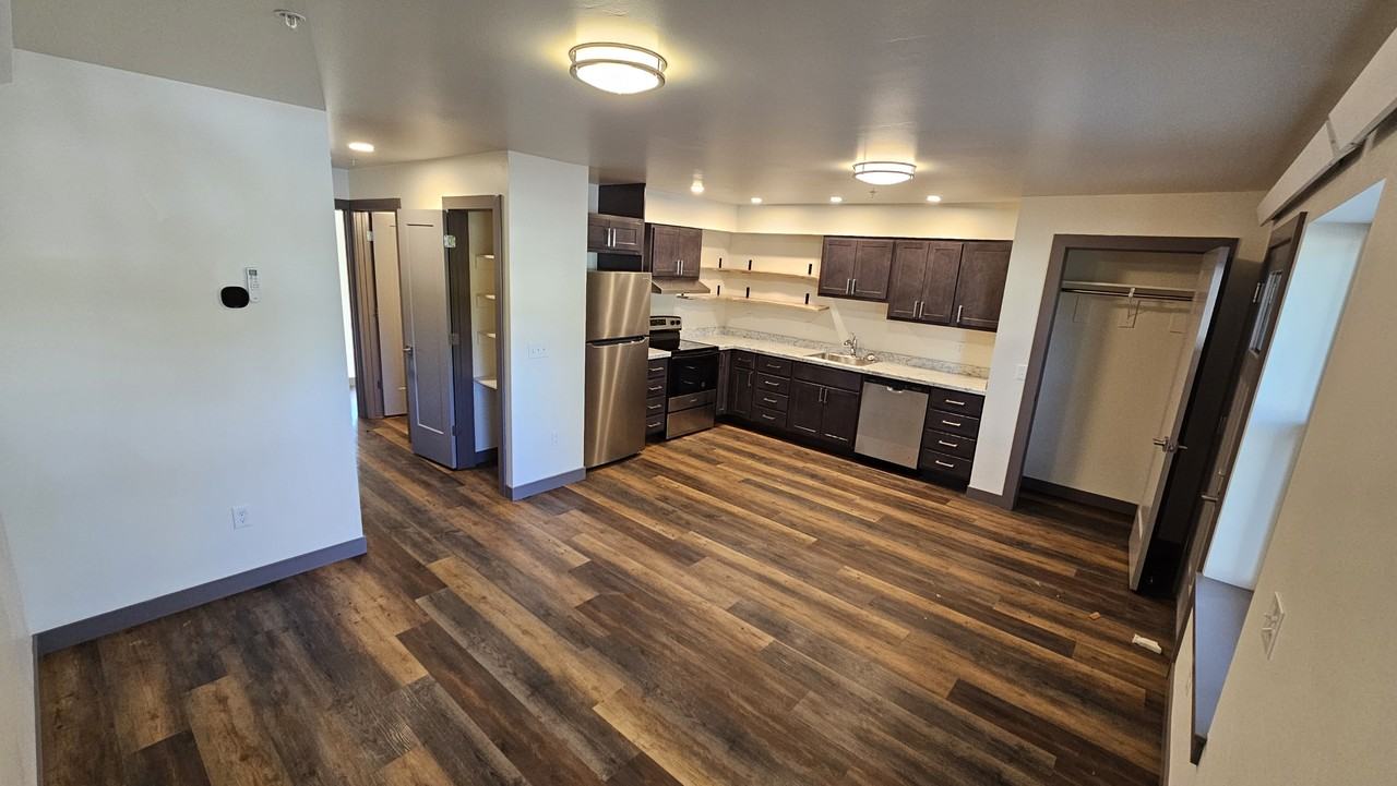 1110 Burton St #A - Photo 3 of 19