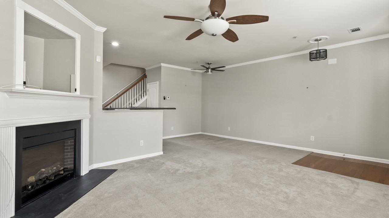 553 Ridge View Xing #553 - Photo 3 of 20
