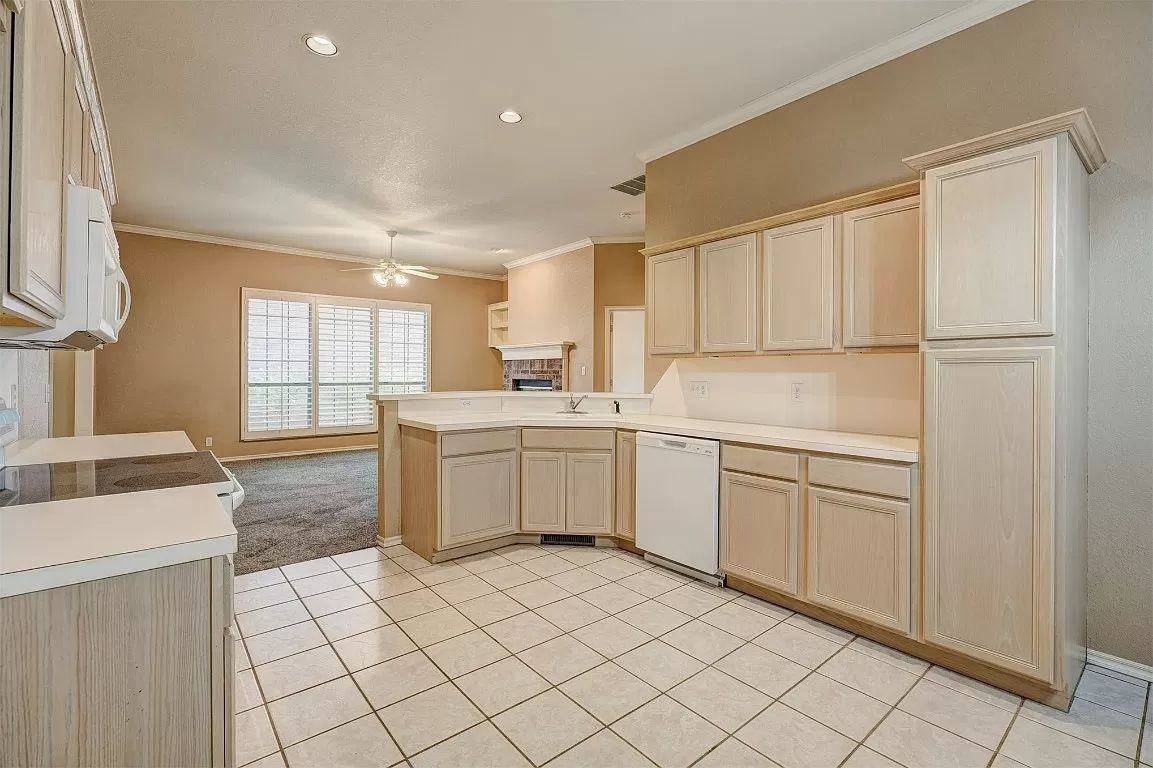 1709 Tenbears Rd #1709 - Photo 3 of 32