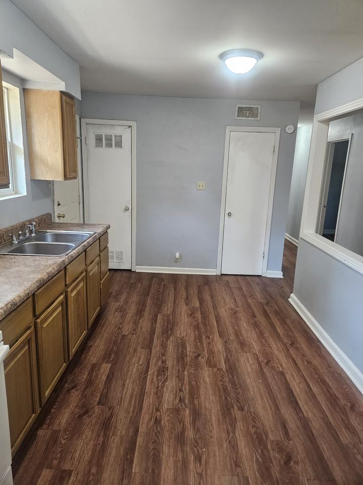 2213 Fairfield Dr #NA - Photo 6 of 16