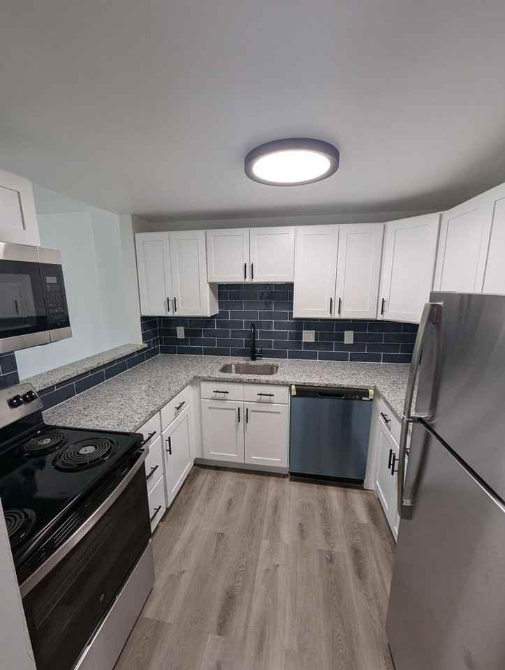 Devonshire Place Apartments Owner - Photo 3 of 8