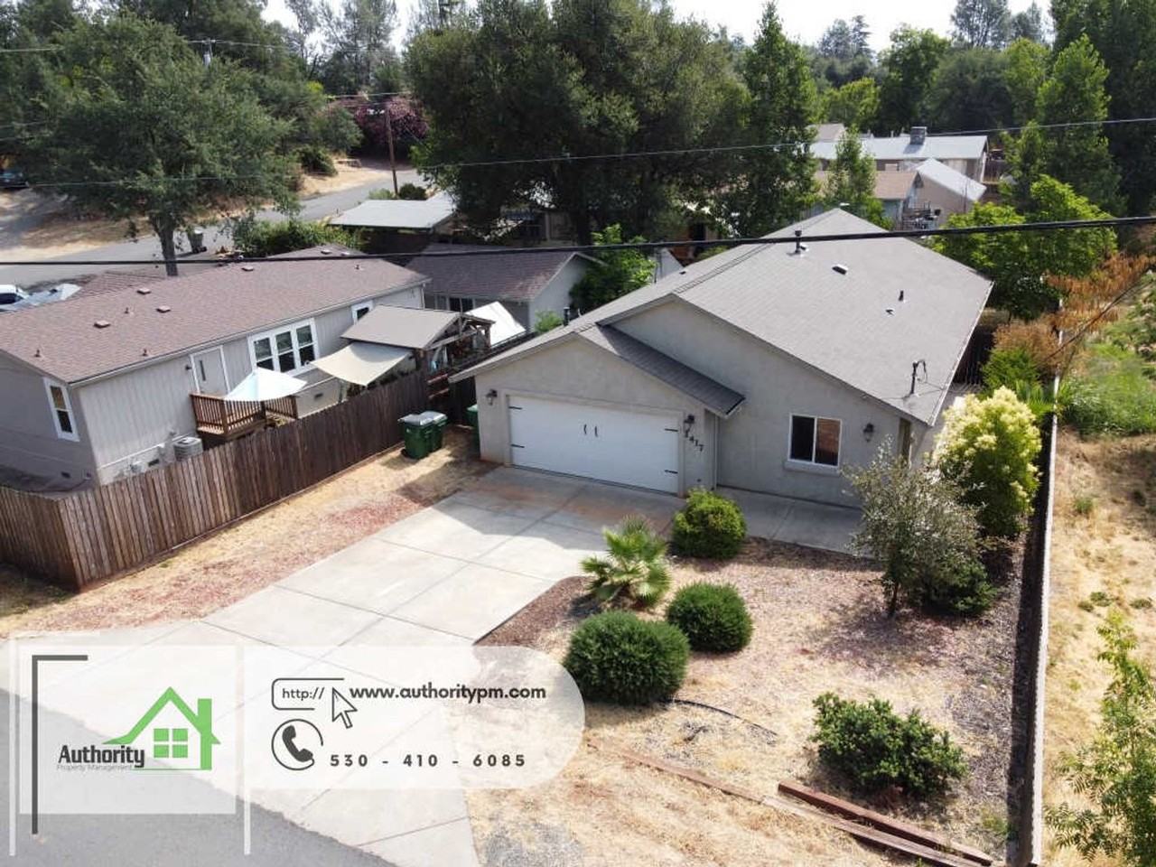 1417 Montana Ave - Photo 3 of 30