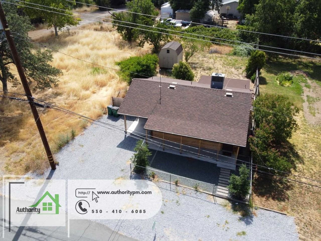 1941 Shasta St - Photo 2 of 30