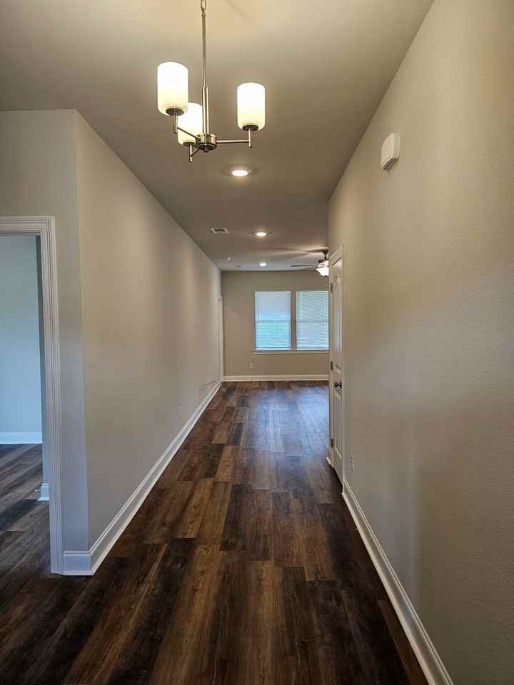 17134 Cherokee Trce - Photo 3 of 22