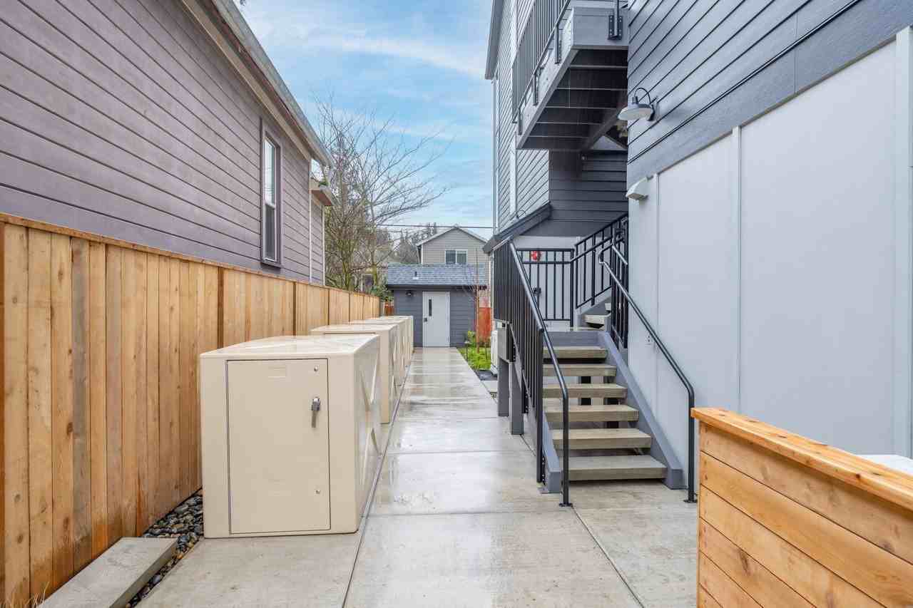 Michigan Condos - Photo 6 of 8