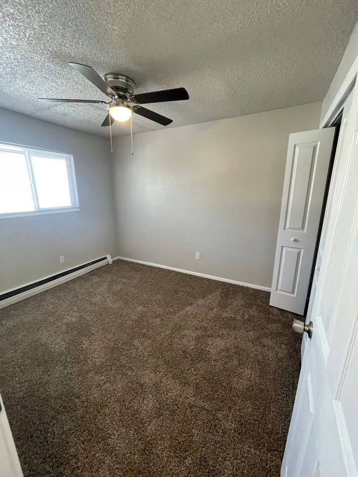 330 Vehr Drive - Photo 2 of 10